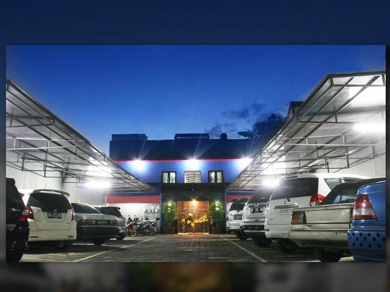 D'Paragon Pringwulung Maguwo Luaran gambar